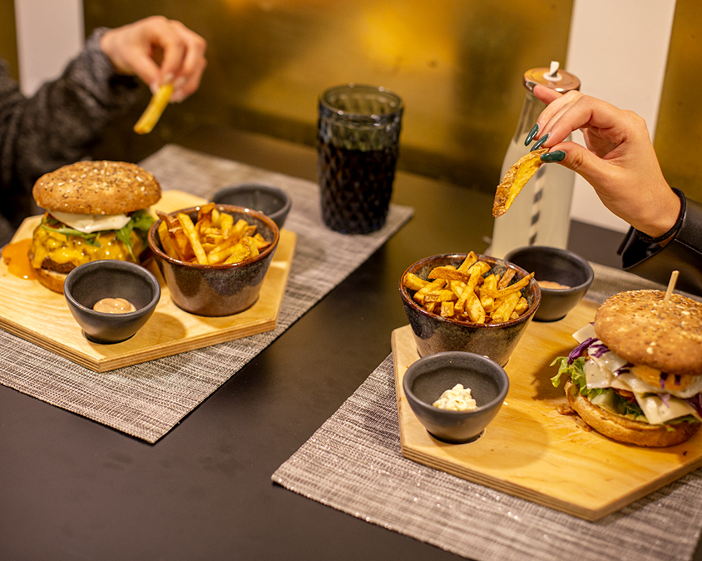 Bowl of spaghetti on a white plate